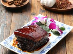方肉精品五花肉一份-老天桥酱肉烧饼夹肘子(天桥店)