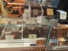 -VENCHI 闻绮(北京国贸商城店)