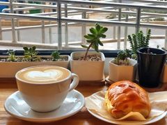 芝士火腿可颂-Cafe Villa