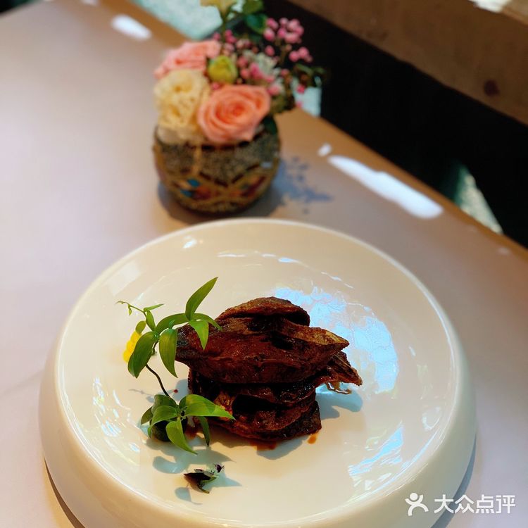 环境优雅娴静的小洋房美食