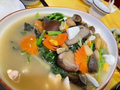 上汤娃娃菜-东方之猪四更烤乳猪(金垦总店)