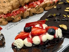 -HOT CRUSH趁热集合·现烤面包(上海环球港店)