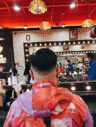 -东方先生国潮男士理发馆