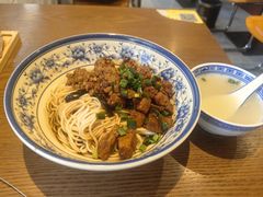 -辣肉面大王(天平路店)