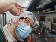 -肥肥虾庄·金牌油焖大虾(汉口城市广场店)