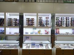 -广州宝岛眼镜武汉和光眼镜市场西区店