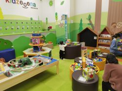 -莫莉幻想儿童乐园(武汉经开永旺店)