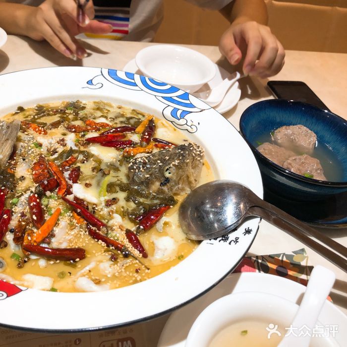 隆隆金大茶楼(明珠广场店)酸菜鱼图片