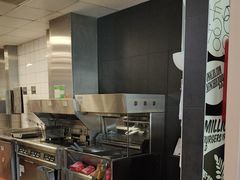 -麦当劳(鄂尔多斯机场店)