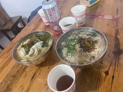 -正宗杨记普洱酸醋米线(总店)