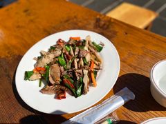 腊肉炒杂菌-翕庐小苑