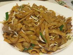 干炒牛河-隆隆金大茶楼(地王广场店)