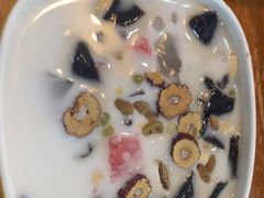 -老何家后安粉·糟粕醋海鲜火锅(三亚湾椰梦长廊店)