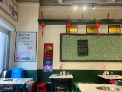-晓彭肥肠鸡·泡椒鸡火锅(水木天地店)