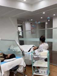 -蕾特恩专业祛痘皮肤管理