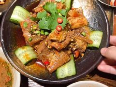 -老牌坊云南鱼豆花火锅(哈西万达店)