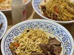 -李与白包子铺(桐梓林店)