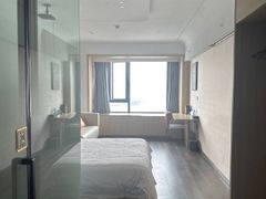 -欧辰国际酒店(重庆欢乐谷轻轨站店)