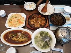 -临街徽菜馆·正宗黄山味