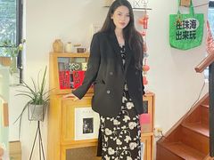 -彳亍咖啡·这里(水湾路店)