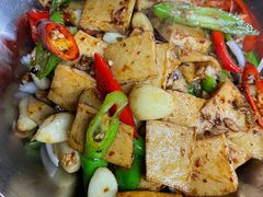 -东北四季饺子王(华山路店)