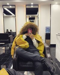 -INS hair salon