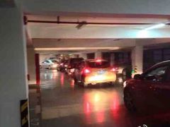 -淞虹路P+R停车场