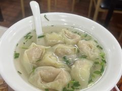 三鲜大馄饨-珊珊小笼馆(仙霞路店)