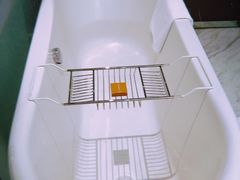 -上海滴水湖皇冠假日酒店