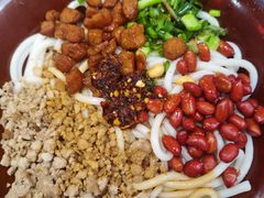 干拌脆哨粉-遵义虾子卢四羊肉粉(大沽路店)