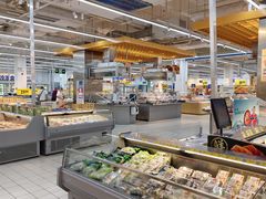 -沃尔玛(前山店)