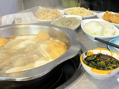 -光头药膳鸡(莱茵小镇店)