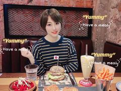 -FAT COW(虹梅路店)