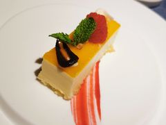 百香果慕斯-弦月窗LUNETTE BY AMANDA(复兴路店)