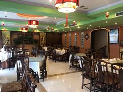 大堂-粤香村(清真川菜店)