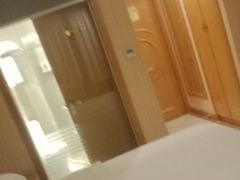 -维也纳酒店(成都春熙路李家沱地铁站店)