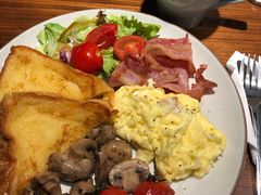 法式煎吐司早午餐-VESH COFFEE(定西路店)