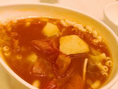 薯仔番茄肉碎汤米通-香港新发烧腊茶餐厅(书城店)