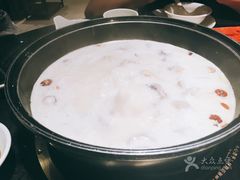 -煲宫猪肚鸡(昆山金鹰国际购物中心店)