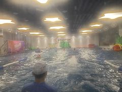 -蓝旗亲子游泳(范湖万达广场店)