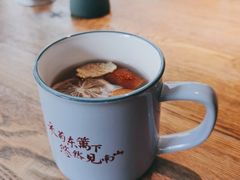 -蜜桃餐厅·伴山(湖滨商业街店)