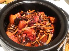 野菌瓦罐肉-千百味红餐厅·江西菜(绿地双子塔店)