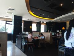 -必胜客(机场路店)