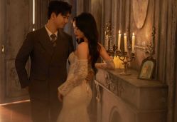 -雪中彩影婚纱摄影·微光艺术中心