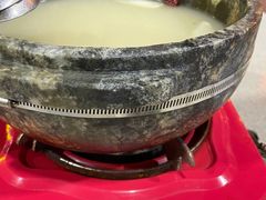 -墨脱石锅椰子鸡•香草鸭•东山羊(大东海店)