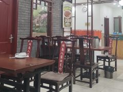 -湖南人家湘菜馆(镇江路店)