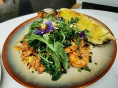 叁巴酱大虾鸡肉炒饭配炙烤菠萝-gaga(深圳福田星河COCO Park店)