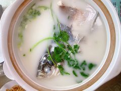 砂锅鱼头汤-鱼水情·农家菜·大鱼头(南山竹海店)