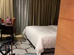 -珠海拱北口岸希尔顿欢朋酒店