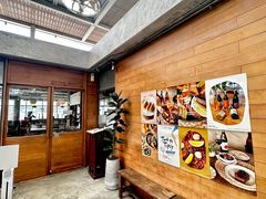 -ROAST coffee & eatery